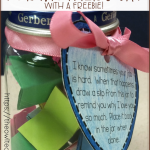 This DIY craft is perfect for students celebrating any holiday like Mother's Day in the elementary classroom! It engages students and creates a beautiful keepsake craft!